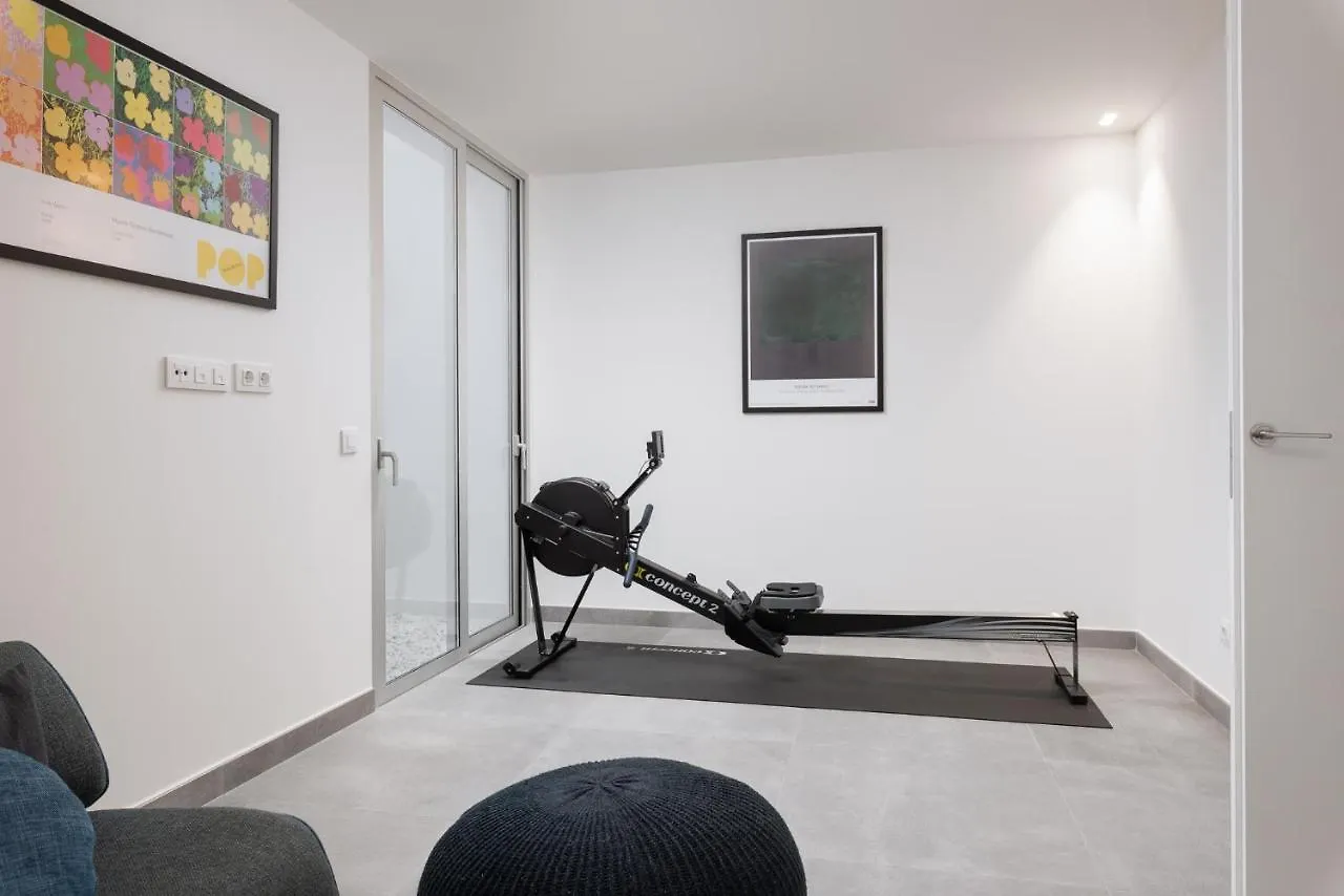 Karat Villa Ibardin Rokabella 아데제
